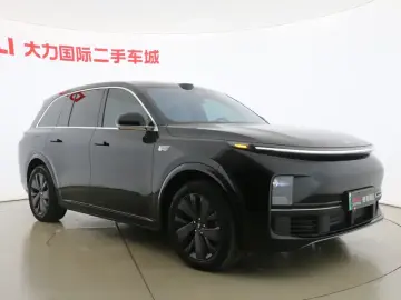 2025 Li Auto (Lixiang) L8 с пробегом 14 000 км