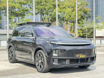 2024 Li Auto (Lixiang) L8 с пробегом 51 000 км