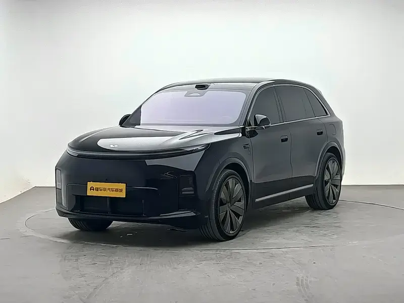 2026 Li Auto (Lixiang) L8 с пробегом 1 100 км