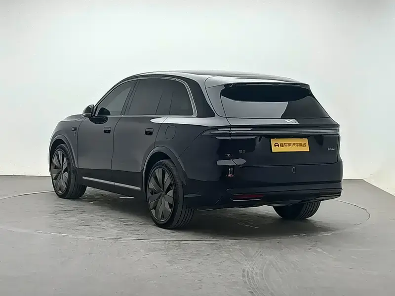 2026 Li Auto (Lixiang) L8 с пробегом 1 100 км