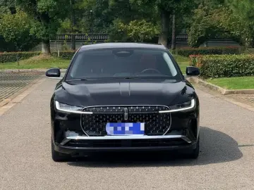 2025 Lincoln Z с пробегом 17 000 км