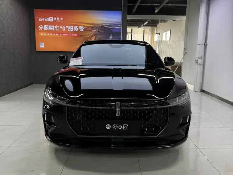 2022 Lincoln Z с пробегом 49 000 км