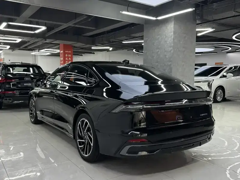 2022 Lincoln Z с пробегом 49 000 км