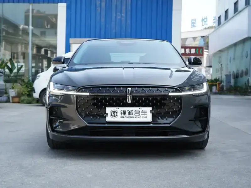 2022 Lincoln Z с пробегом 45 000 км