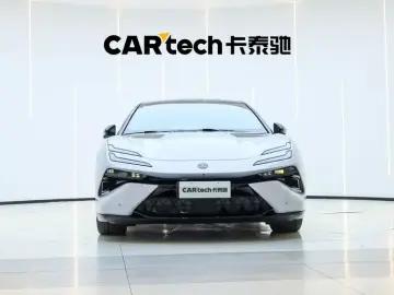 2025 Lotus Emeya с пробегом 38 800 км
