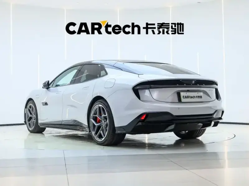 2025 Lotus Emeya с пробегом 38 800 км