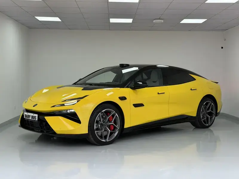 2026 Lotus Emeya с пробегом 1 000 км