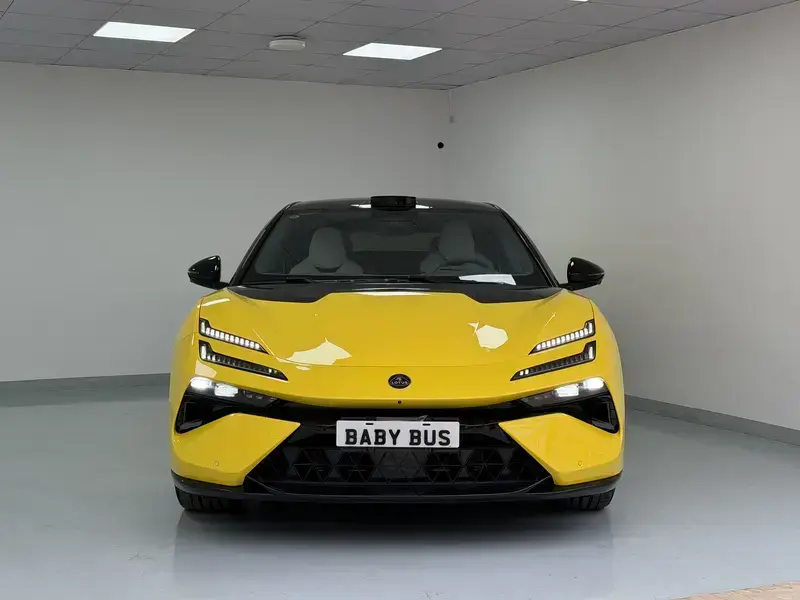 2026 Lotus Emeya с пробегом 1 000 км
