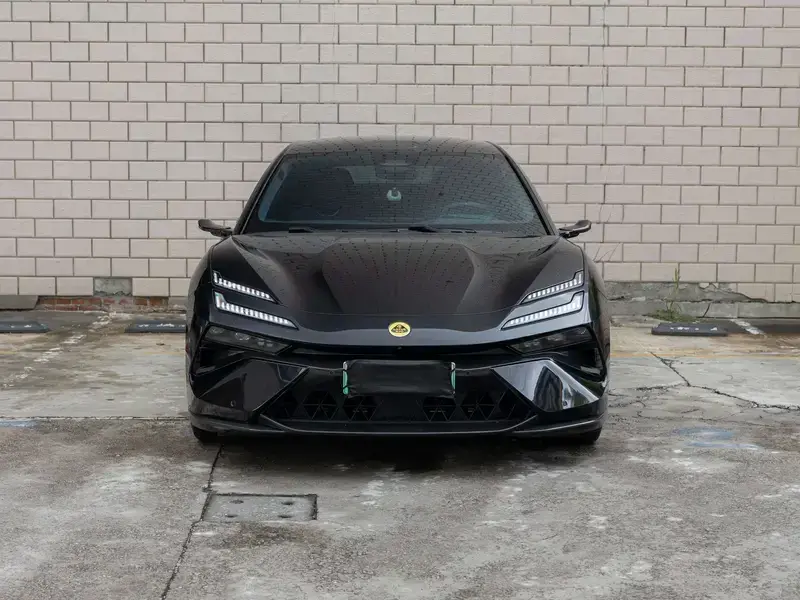 2024 Lotus Emeya с пробегом 45 400 км