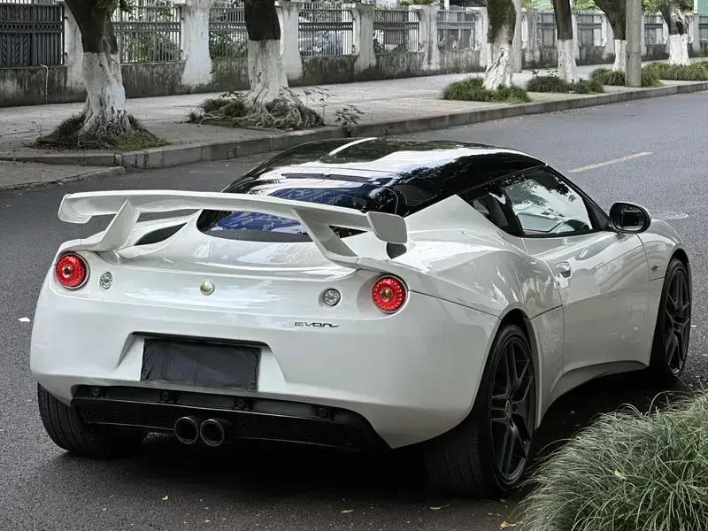 2011 Lotus Evora с пробегом 40 000 км
