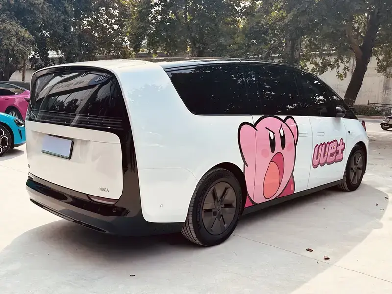 2025 Li Auto (Lixiang) Mega с пробегом 3 600 км