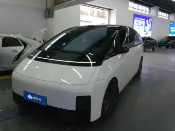 Li Auto (Lixiang) Mega