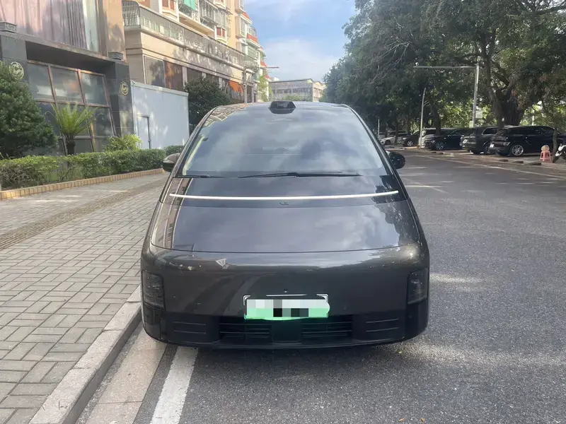 2024 Li Auto (Lixiang) Mega с пробегом 41 000 км