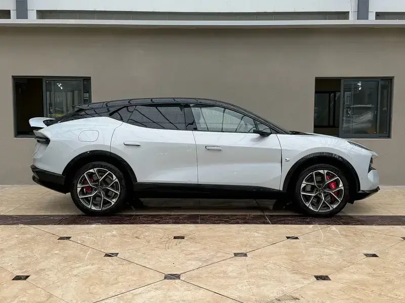 2026 Lotus For Me с пробегом 6 300 км