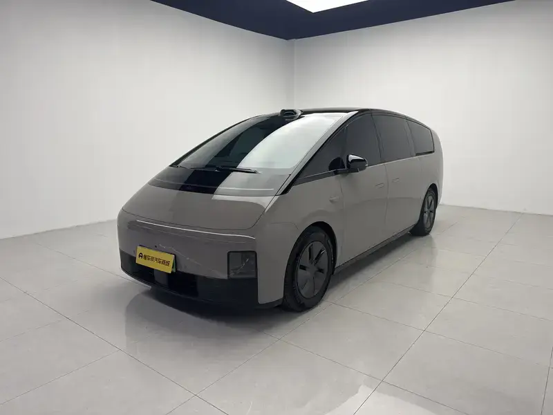2024 Li Auto (Lixiang) Mega с пробегом 30 500 км