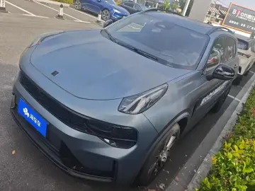 Lynk & Co 01