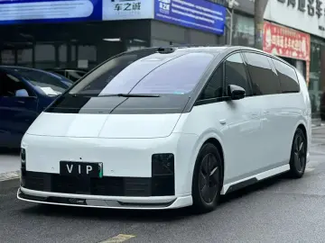Li Auto (Lixiang) Mega