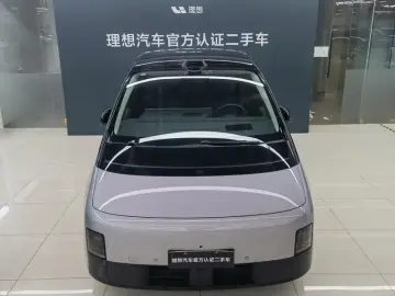 2024 Li Auto (Lixiang) Mega с пробегом 15 000 км
