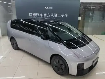 2024 Li Auto (Lixiang) Mega с пробегом 15 000 км