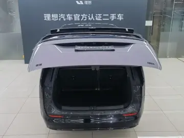 2024 Li Auto (Lixiang) Mega с пробегом 15 000 км