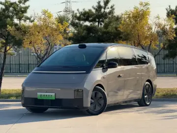 Li Auto (Lixiang) Mega
