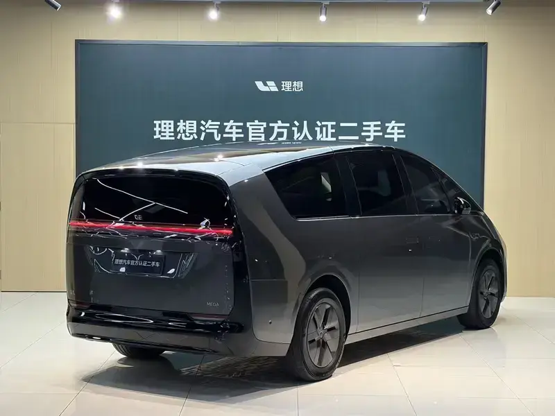 2024 Li Auto (Lixiang) Mega с пробегом 56 000 км