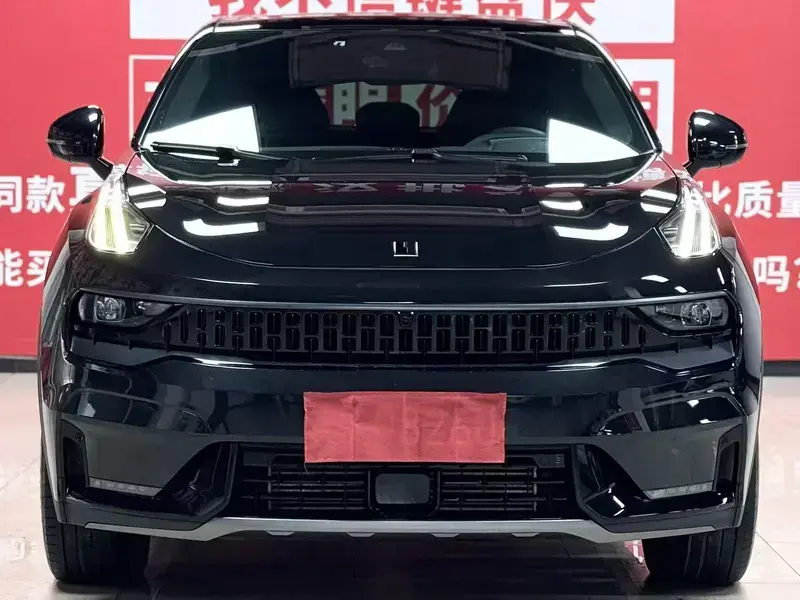 2020 Lynk & Co 05 с пробегом 60 000 км