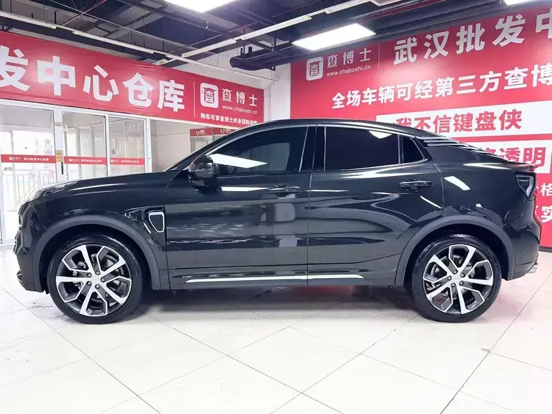 2020 Lynk & Co 05 с пробегом 60 000 км