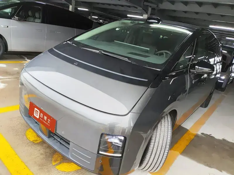 2024 Li Auto (Lixiang) Mega с пробегом 9 000 км