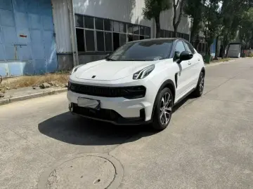 Lynk & Co 05