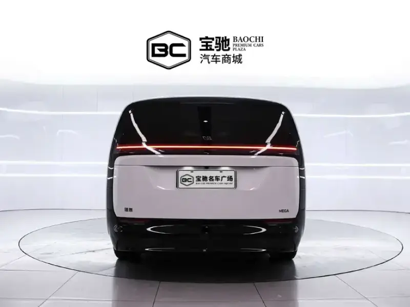 2024 Li Auto (Lixiang) Mega с пробегом 53 000 км