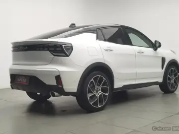 2020 Lynk & Co 05 с пробегом 80 800 км