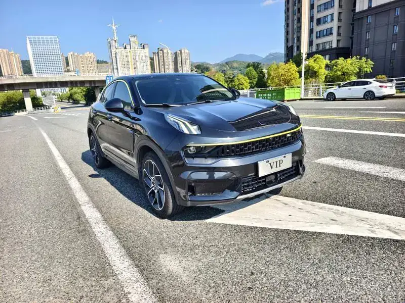 2020 Lynk & Co 05 с пробегом 91 300 км