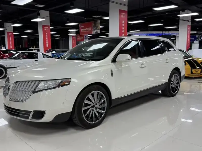 2012 Lincoln MKT с пробегом 141 500 км