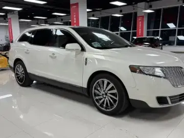 2012 Lincoln MKT с пробегом 141 500 км