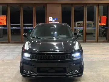 2023 Lynk & Co 05 с пробегом 20 000 км