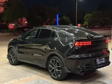 2023 Lynk & Co 05 с пробегом 20 000 км