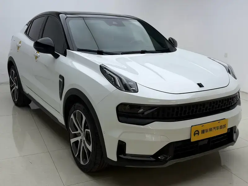 2020 Lynk & Co 05 с пробегом 38 100 км