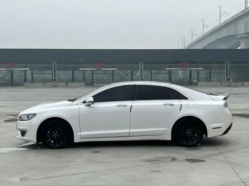 2019 Lincoln MKZ с пробегом 95 000 км
