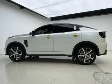 2020 Lynk & Co 05 с пробегом 38 100 км