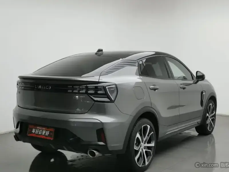 2020 Lynk & Co 05 с пробегом 30 600 км