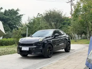 Lynk & Co 05
