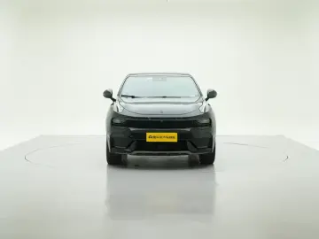 2020 Lynk & Co 05 с пробегом 56 900 км
