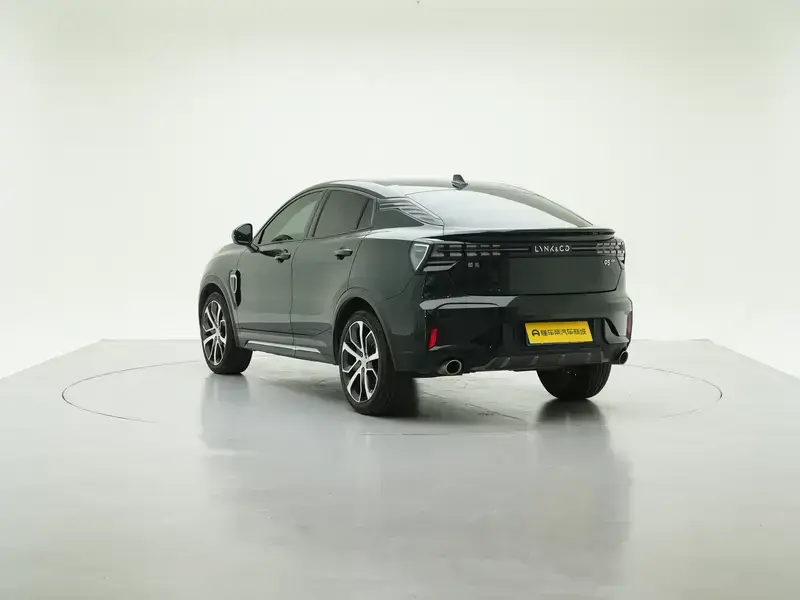 2020 Lynk & Co 05 с пробегом 56 900 км