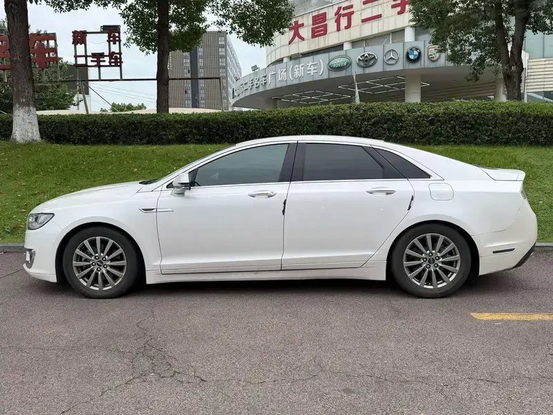 2020 Lincoln MKZ с пробегом 55 000 км