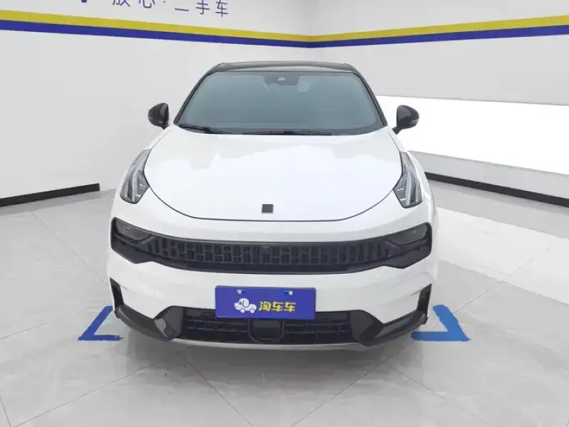 2020 Lynk & Co 05 с пробегом 49 000 км