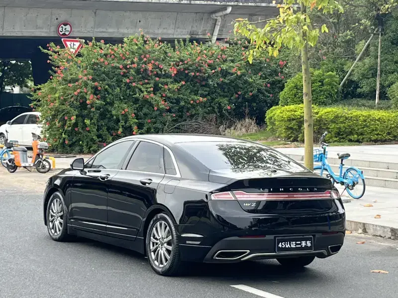 2020 Lincoln MKZ с пробегом 60 000 км