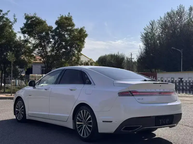 2017 Lincoln MKZ с пробегом 100 000 км