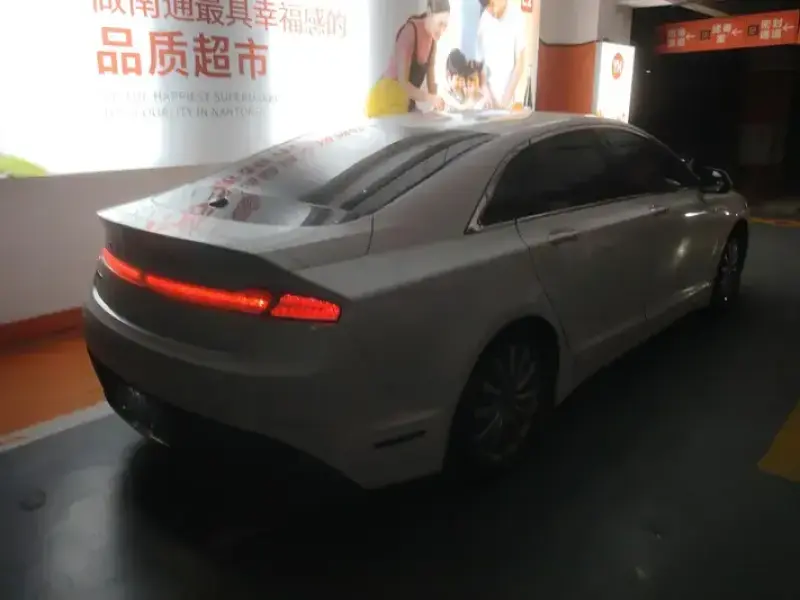 2017 Lincoln MKZ с пробегом 73 000 км