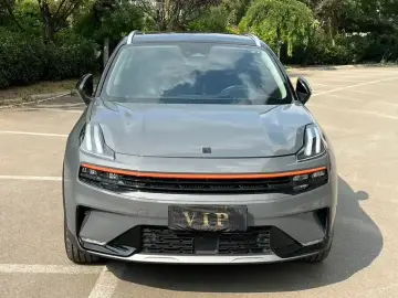 2023 Lynk & Co 06 с пробегом 28 000 км